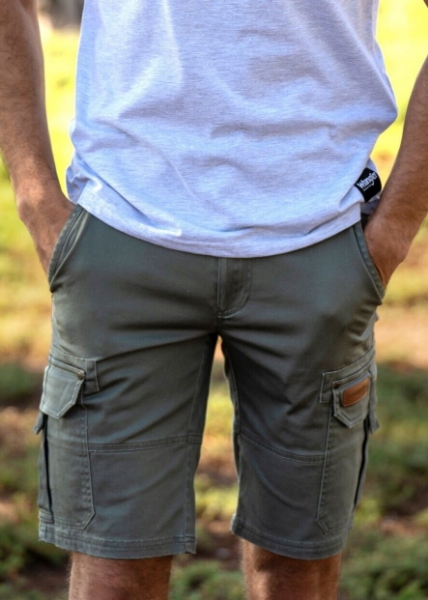 Picture of Wrangler Men's Cooper Cargo Shorts Olive