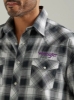 Picture of Wrangler Men's Logo Long Sleeve Western Snap Plaid